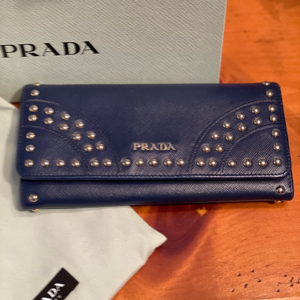 Prada Dark Blue Leather. Trifold 3fer comes with Prada dust bag and Prada box